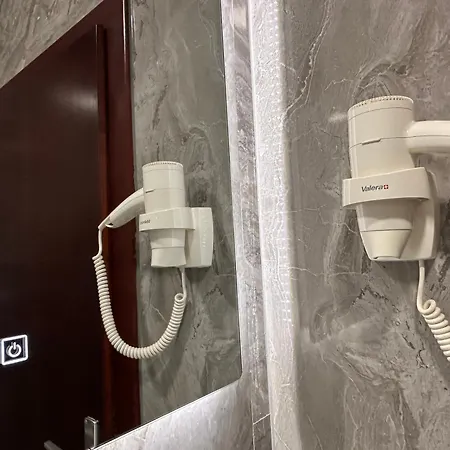 Отель Milka 4*